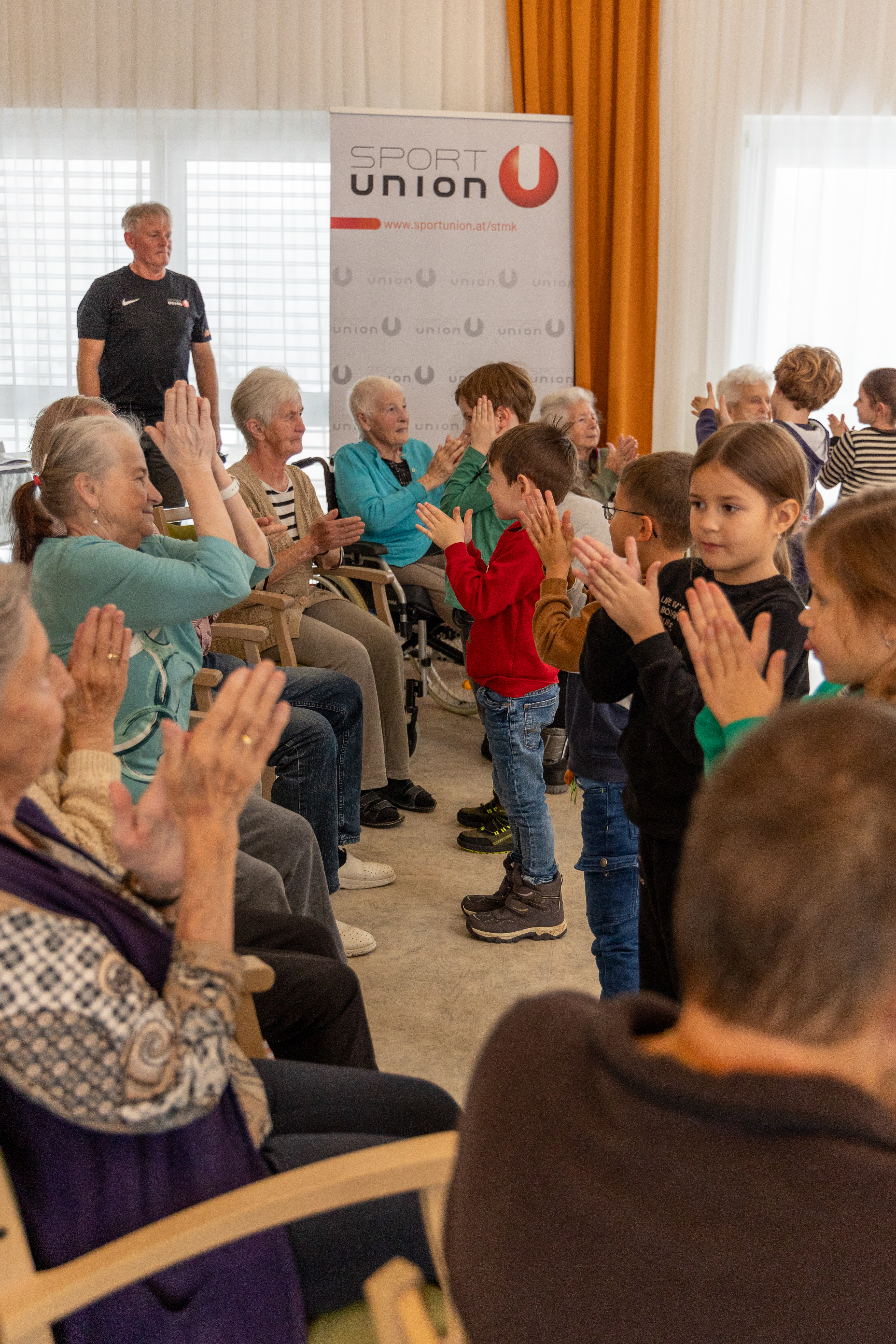 Senioren Aktivnachmittage zur Bewusstseinsbildung und Sensibilisierung für ausreichend Bewegung im Alter 